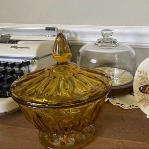 Vintage 60's Mid Century Glass Anchor Hocking Amber Candy Dish Pedestal with Lid